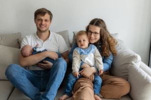 Natürliche Familienfotos mit Baby in Öhringen