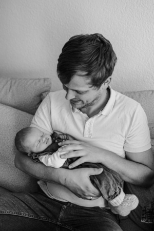 Papa und Baby beim Fotoshooting in Öhringen