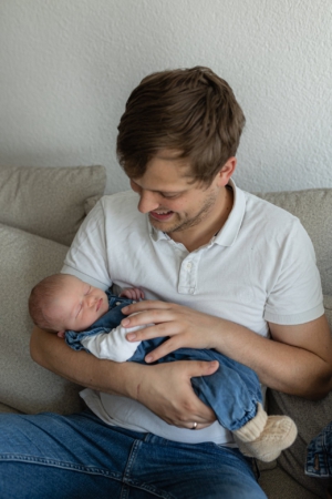 Papa mit Baby, Familienfotos in Öhringen